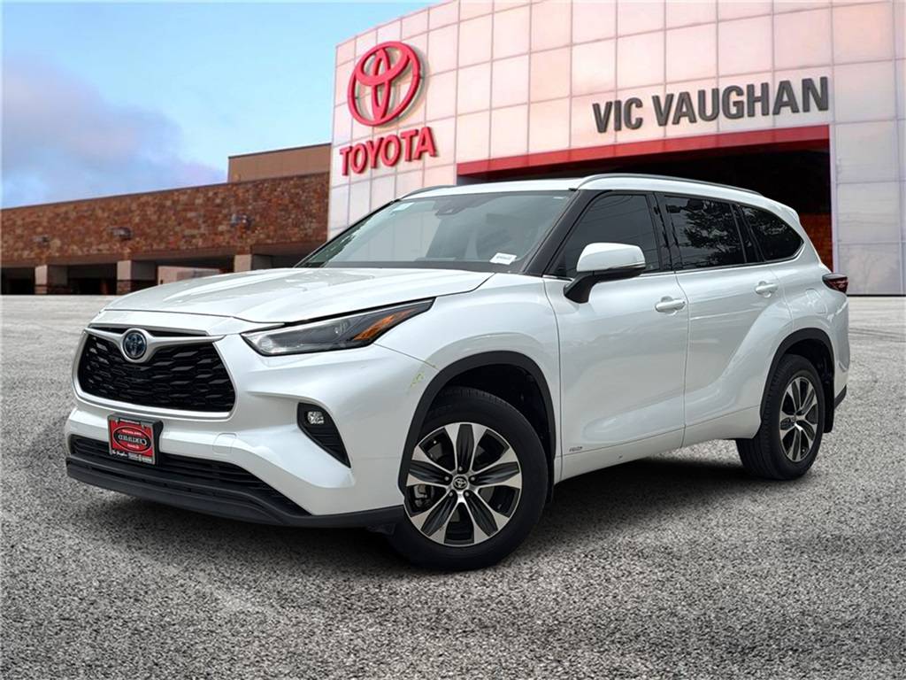2022 Toyota Highlander Hybrid XLE — SUV — 58,545 mi — Boerne, TX
