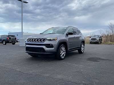 2023 Jeep Compass Latitude Lux — SUV — 11,971 mi — Merrillville, IN