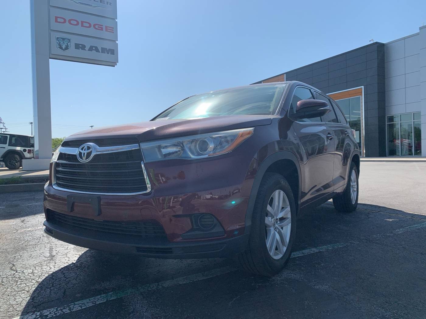 2015 Toyota Highlander LE — SUV — 133,602 mi — Merrillville, IN