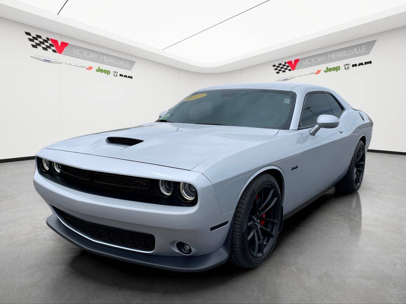 2023 Dodge Challenger R/T — Coupe — 2,165 mi — Merrillville, IN