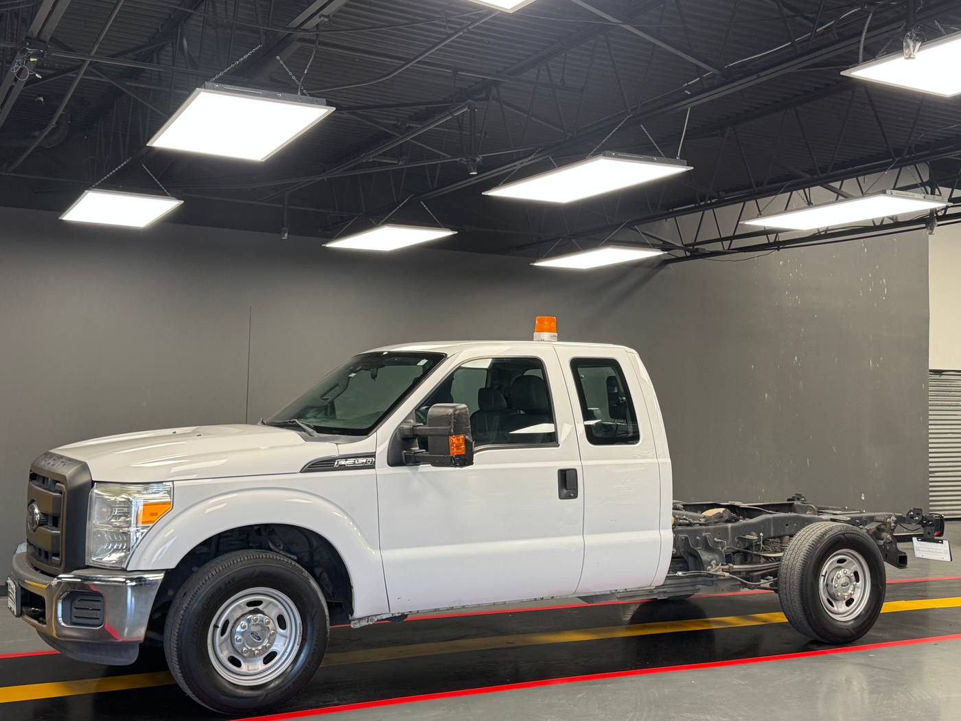 2015 Ford Super Duty F-350 XL — Pickup Truck — 137,686 mi — Dallas, TX