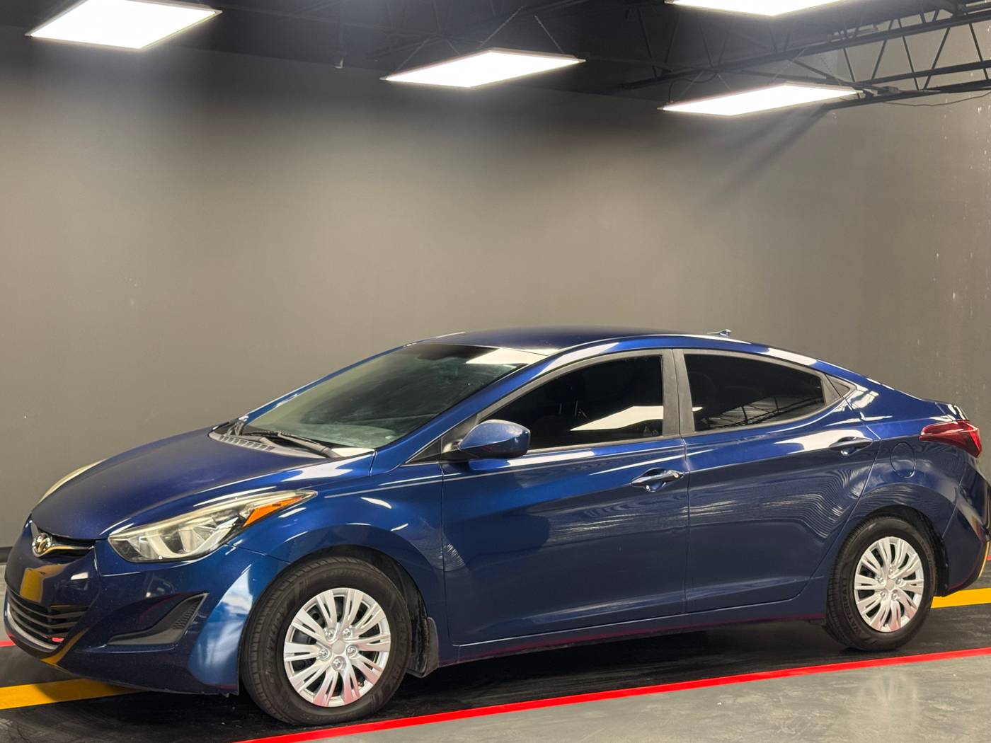 2016 Hyundai Elantra SE — Sedan — 105,300 mi — Dallas, TX