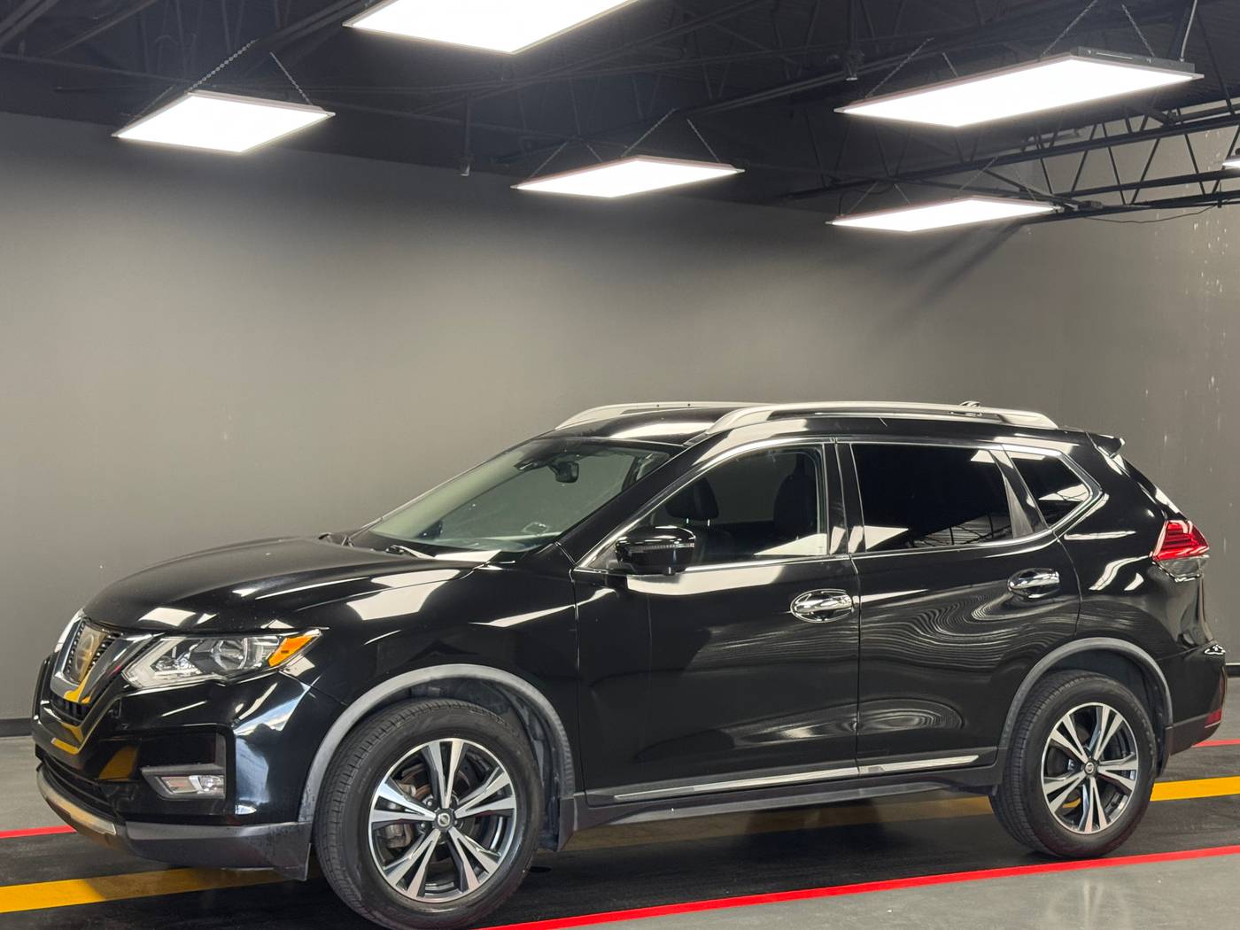 2017 Nissan Rogue SL — SUV — 111,200 mi — Dallas, TX