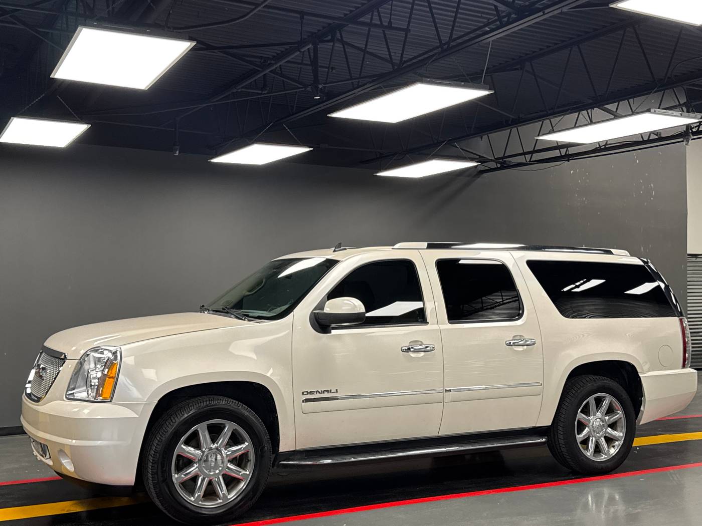 2012 GMC Yukon Denali — SUV — 211,382 mi — Dallas, TX
