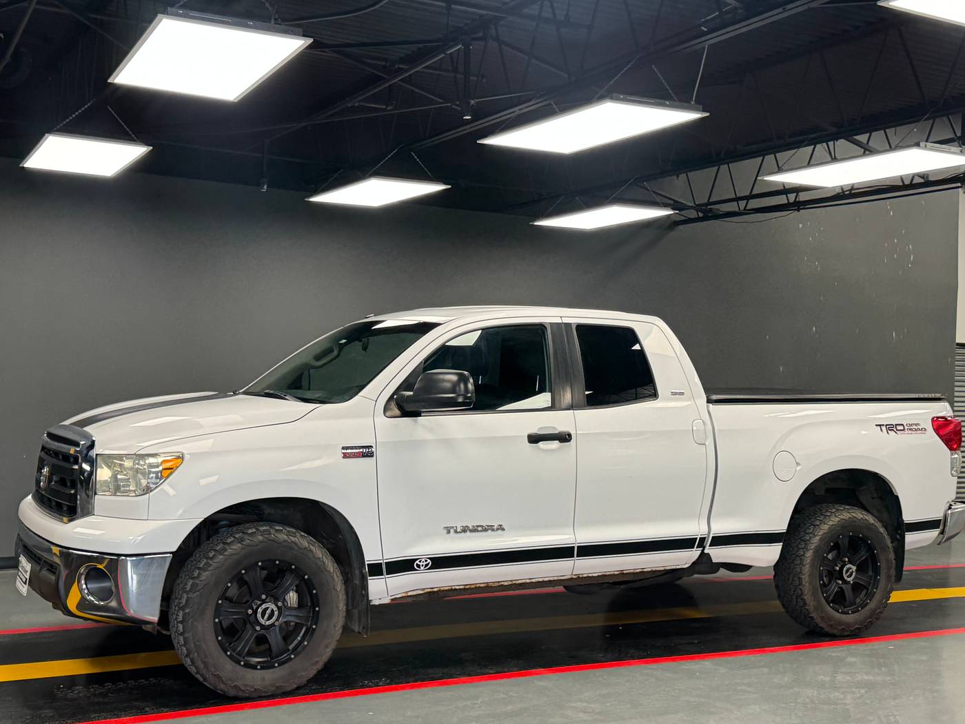 2010 Toyota Tundra Base — Pickup Truck — 215,294 mi — Dallas, TX