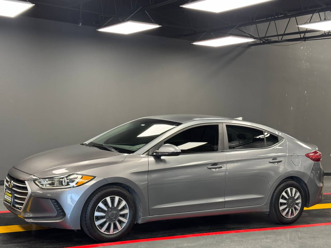 2017 Hyundai Elantra SE — Sedan — 89,722 mi — Dallas, TX