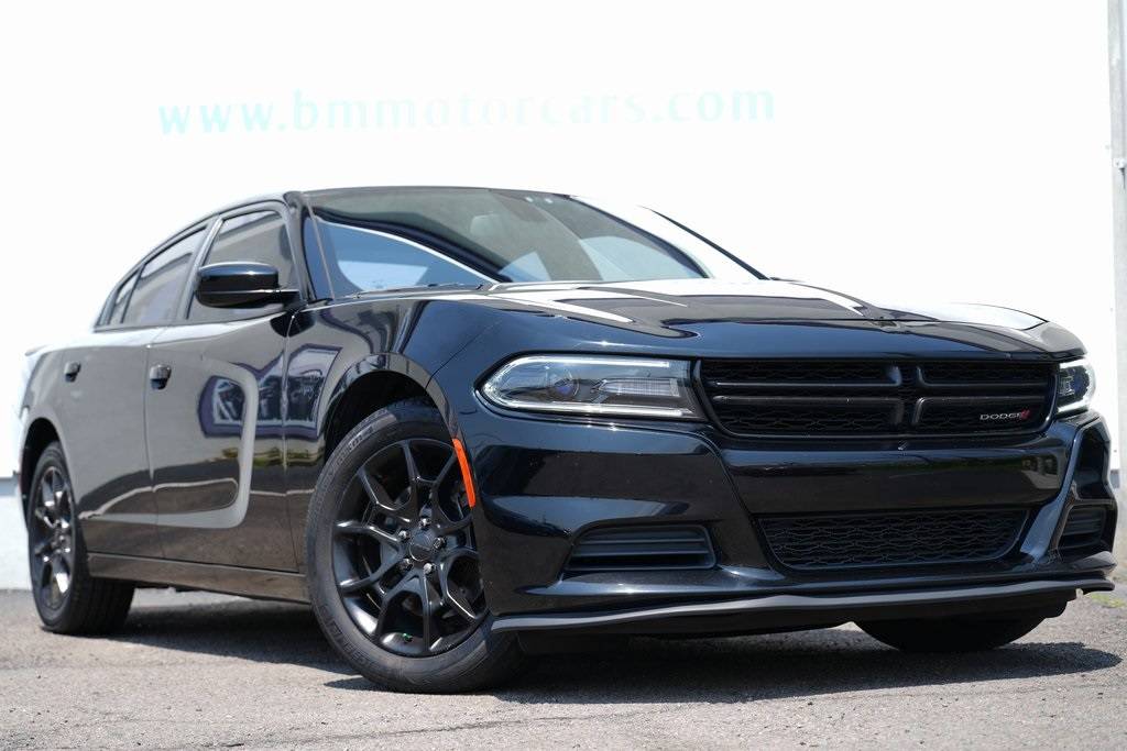 2017 Dodge Charger SE — Sedan — 101,250 mi — Linden, NJ