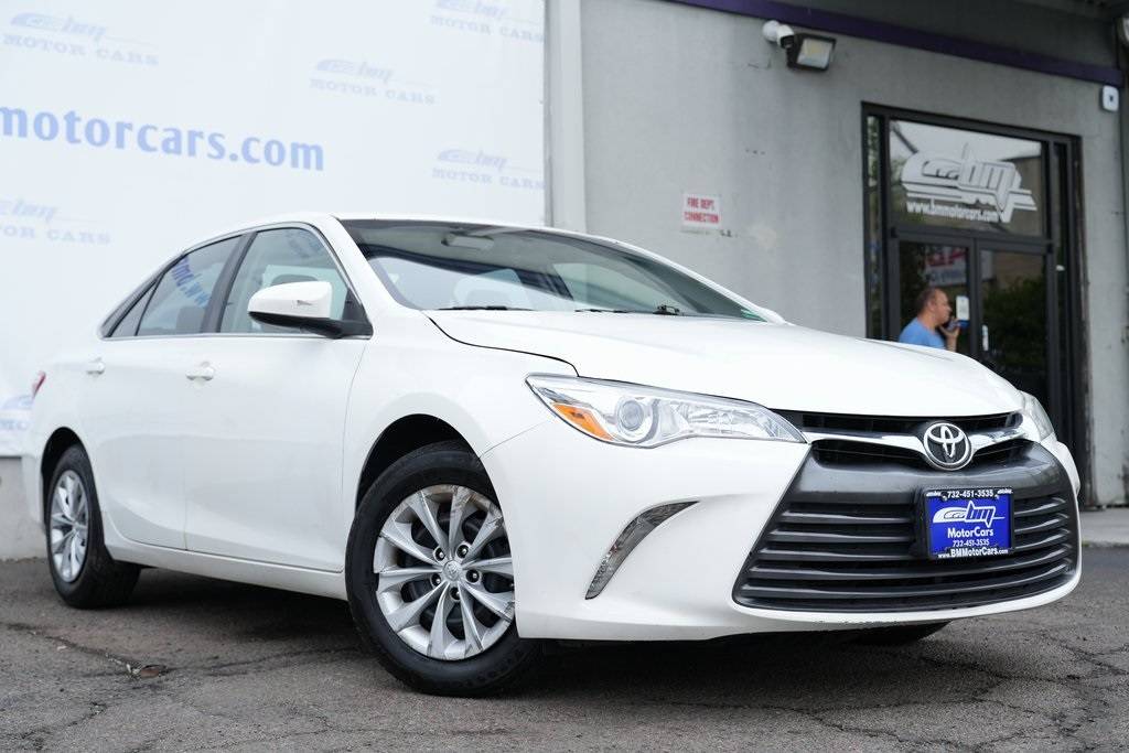 2017 Toyota Camry LE — Sedan — 97,360 mi — Linden, NJ
