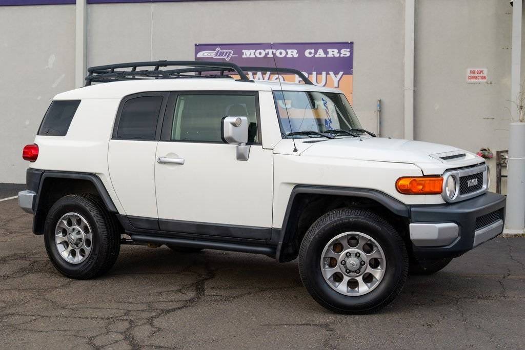 2013 Toyota FJ Cruiser Base — SUV — 146,923 mi — Linden, NJ