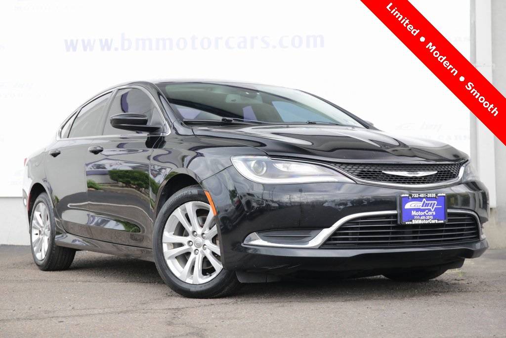 2015 Chrysler 200 Limited — Sedan — 106,204 mi — Linden, NJ