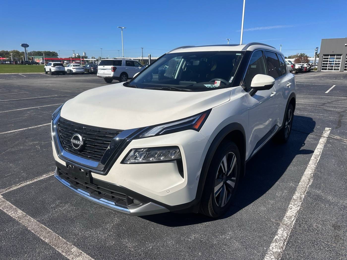 2023 Nissan Rogue Platinum — SUV — 17,917 mi — Burns Harbor, IN