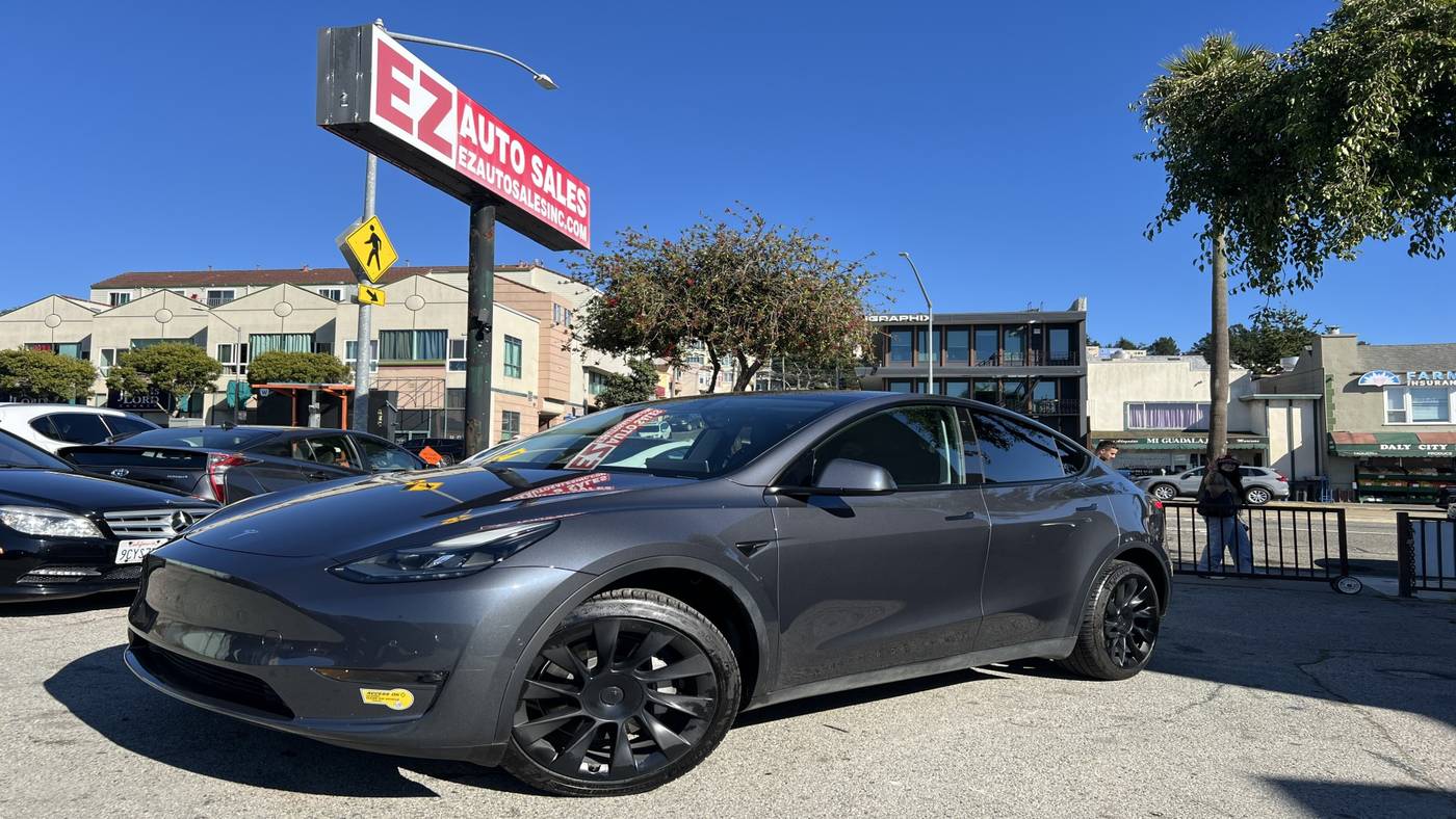2022 Tesla Model Y Long Range — SUV — 27,882 mi — Daly City, CA