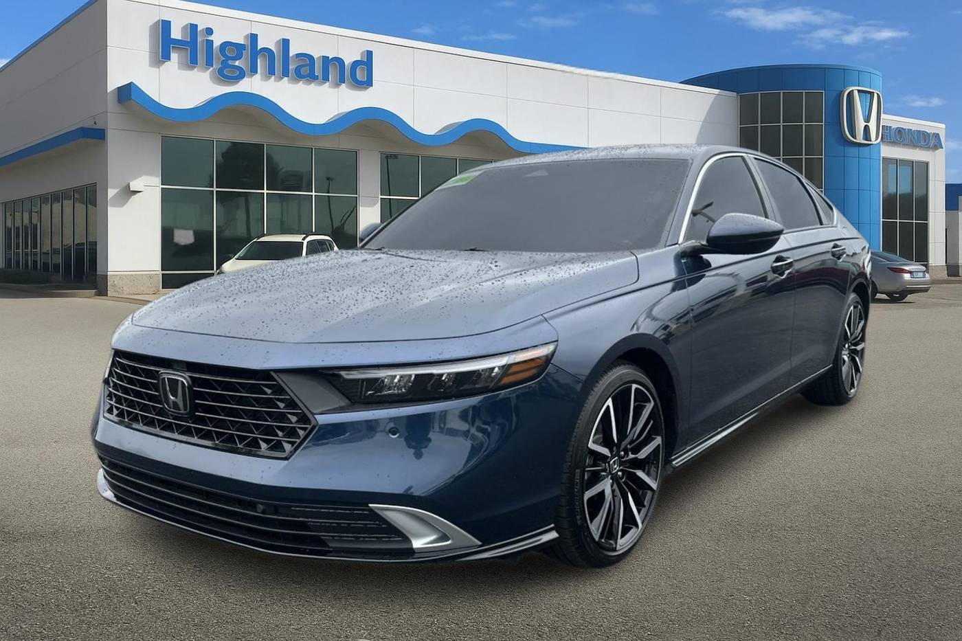 2025 Honda Accord Hybrid Touring — Sedan — 3,036 mi — Highland, IN