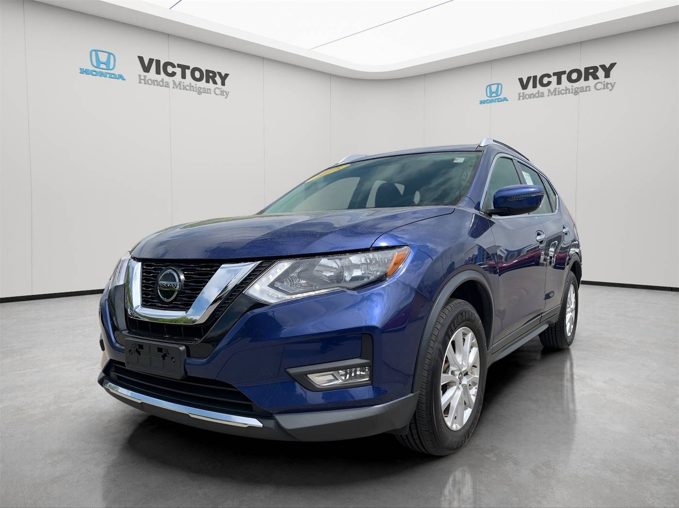 2018 Nissan Rogue SV — SUV — 93,500 mi — Michigan City, IN
