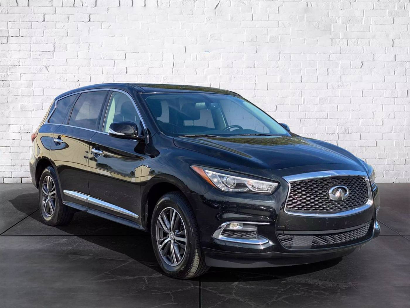 2017 INFINITI QX60 3.5 — SUV — 97,060 mi — Cleveland, TN