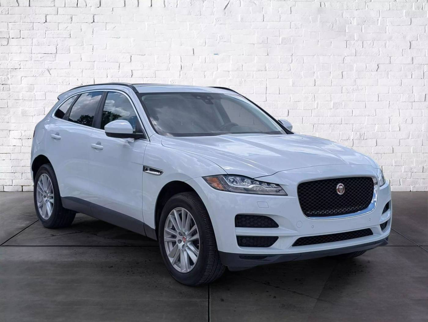 2017 Jaguar F-PACE Prestige — SUV — 84,240 mi — Cleveland, TN