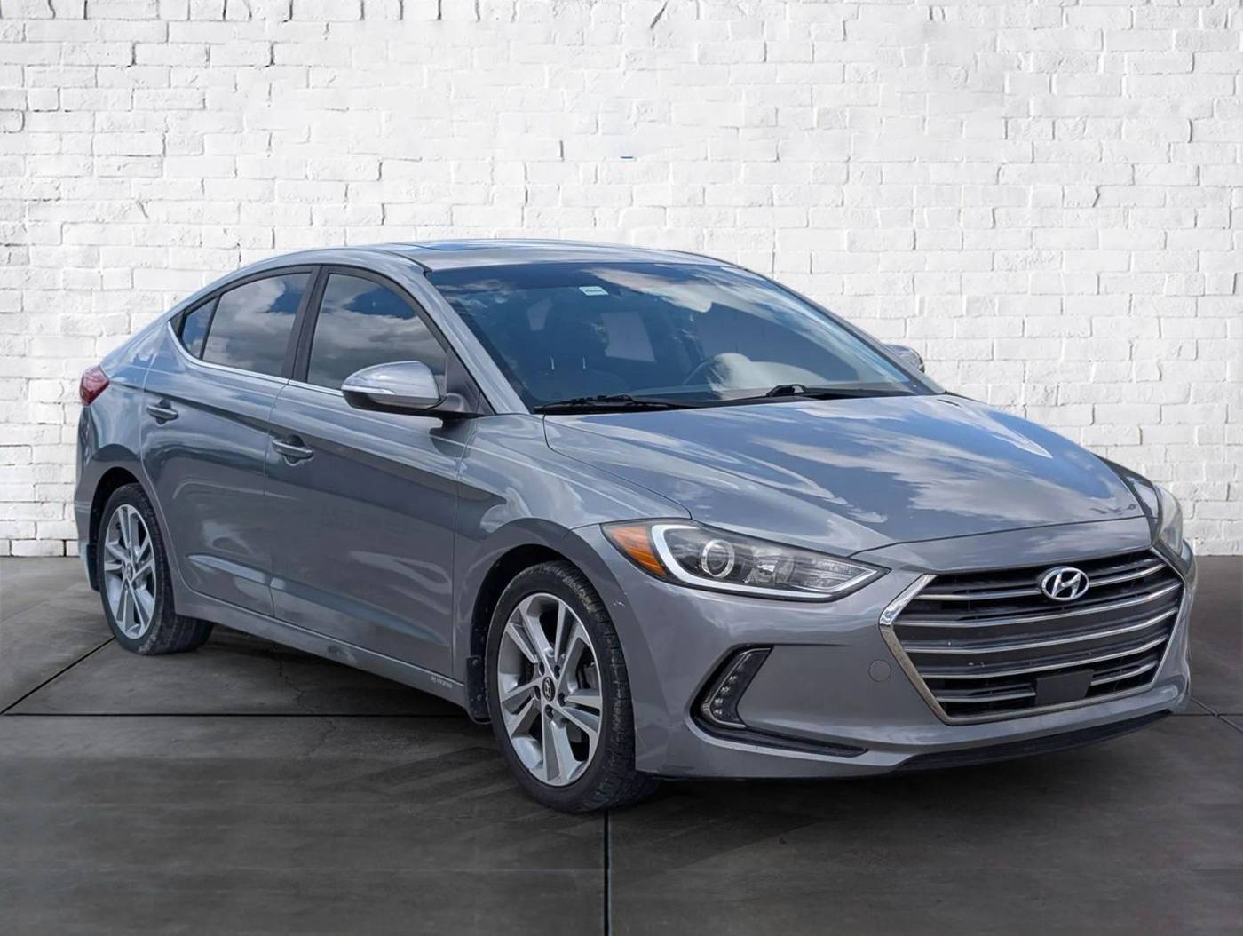 2018 Hyundai Elantra Limited — Sedan — 115,787 mi — Cleveland, TN