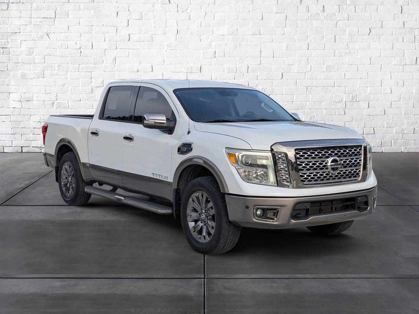 2017 Nissan Titan Platinum Reserve — Pickup Truck — 174,601 mi — Cleveland, TN