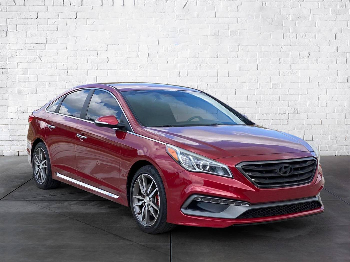 2015 Hyundai Sonata Sport 2.0T — Sedan — 142,139 mi — Cleveland, TN