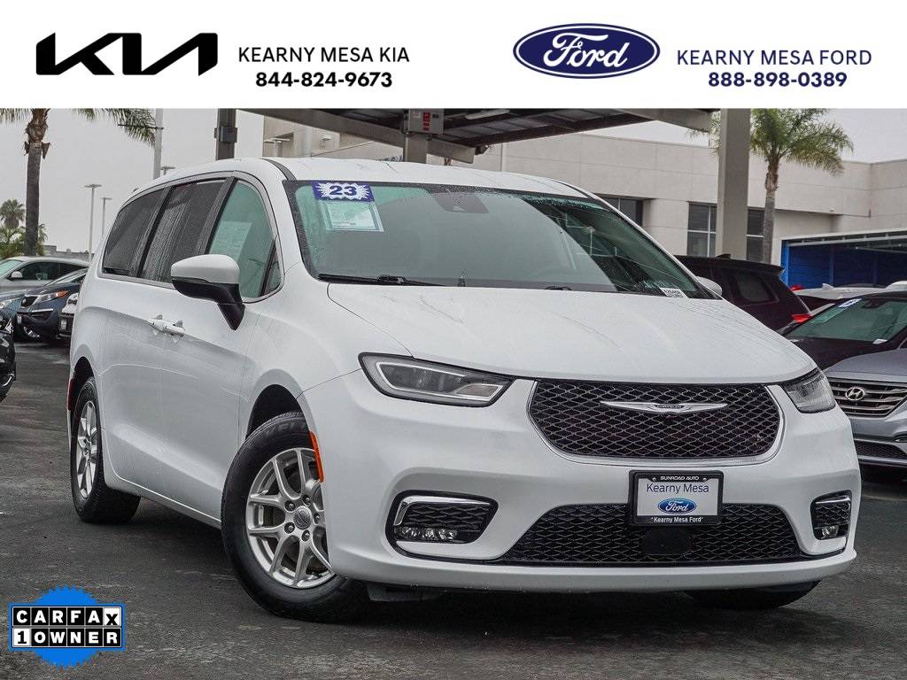 2023 Chrysler Pacifica Touring L — Minivan — 67,746 mi — San Diego, CA