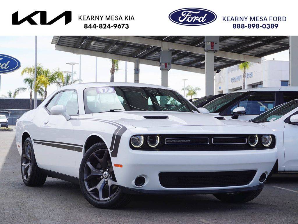 2017 Dodge Challenger SXT