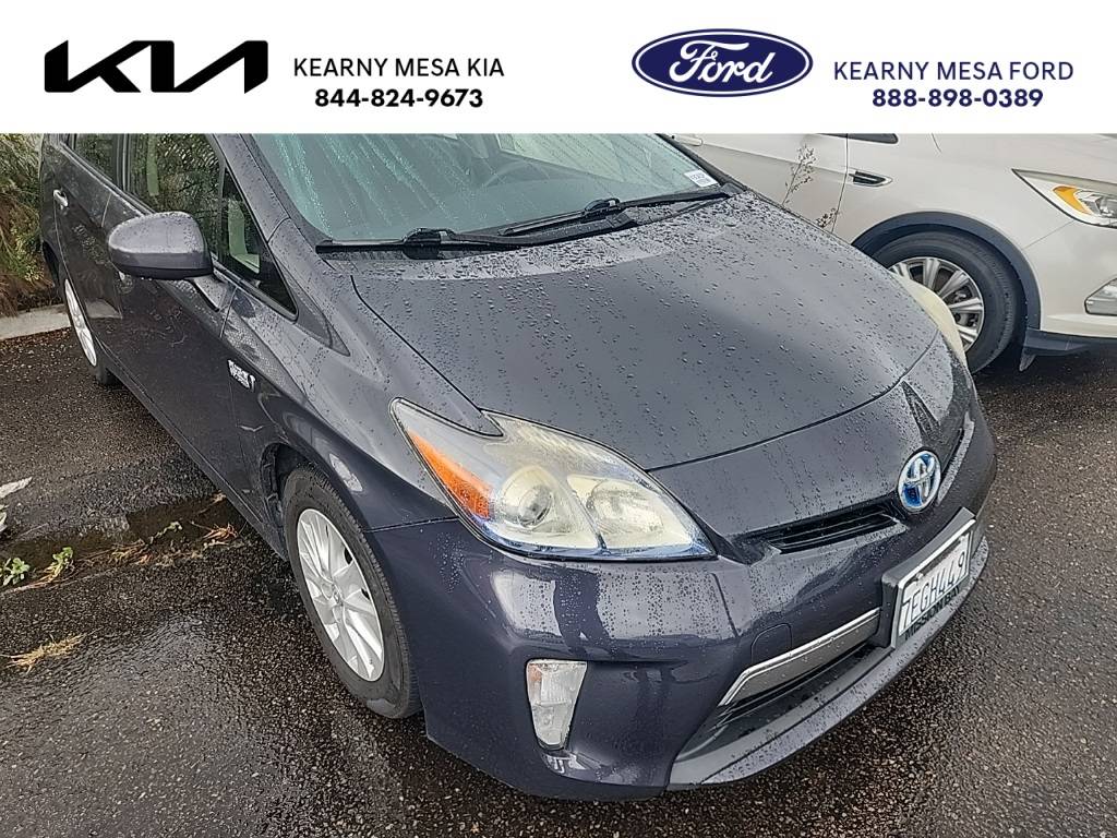 2014 Toyota Prius Advanced — Hatchback — 106,962 mi — San Diego, CA