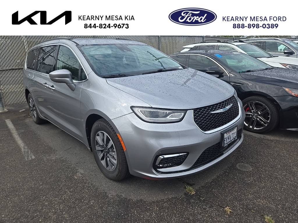 2021 Chrysler Pacifica Hybrid Touring — Minivan — 73,832 mi — San Diego, CA