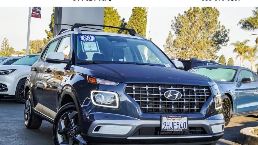 2023 Hyundai Venue Limited — SUV — 15,490 mi — San Diego, CA