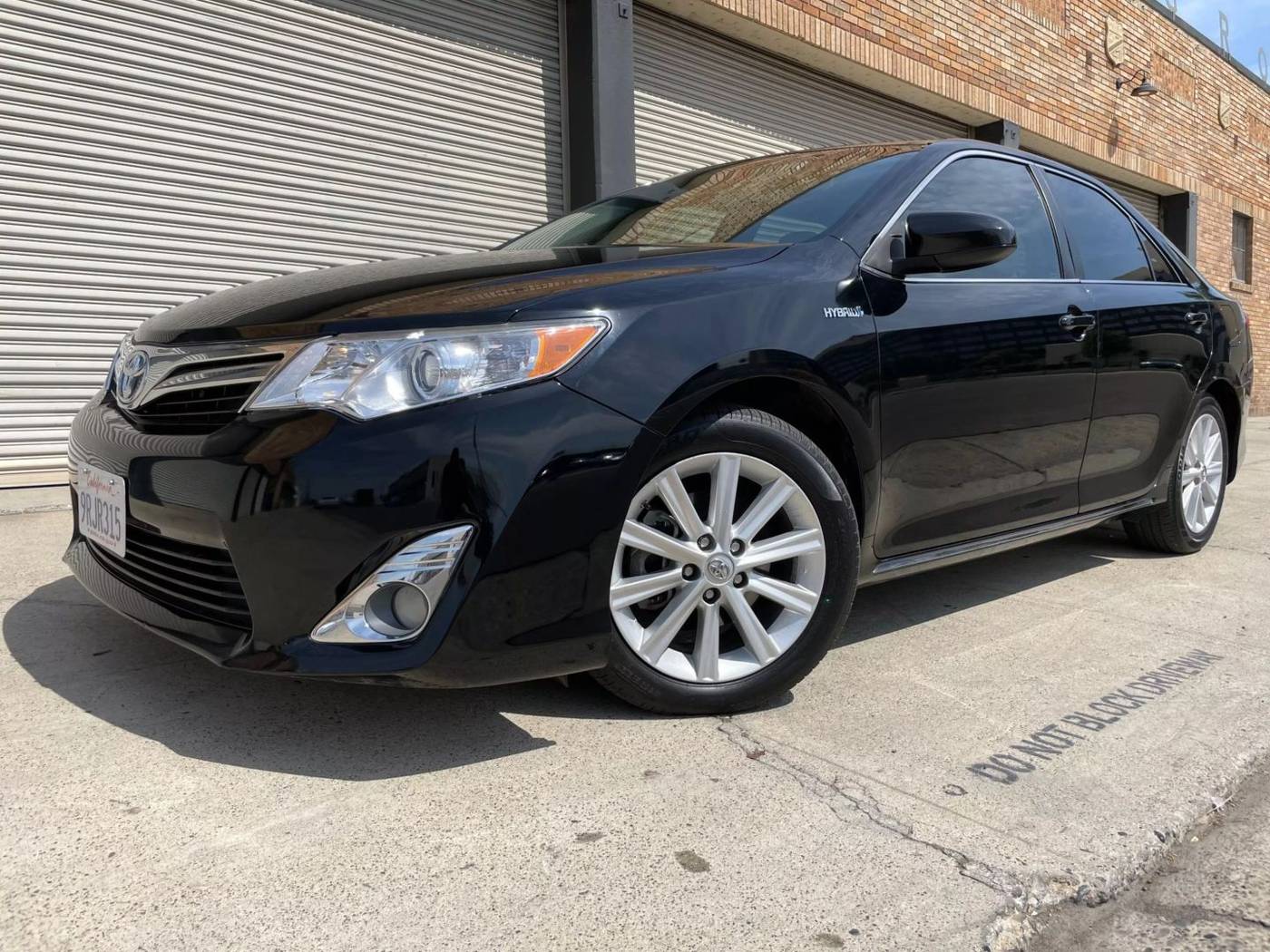 2014 Toyota Camry Hybrid XLE — Sedan — 155,000 mi — Fresno, CA