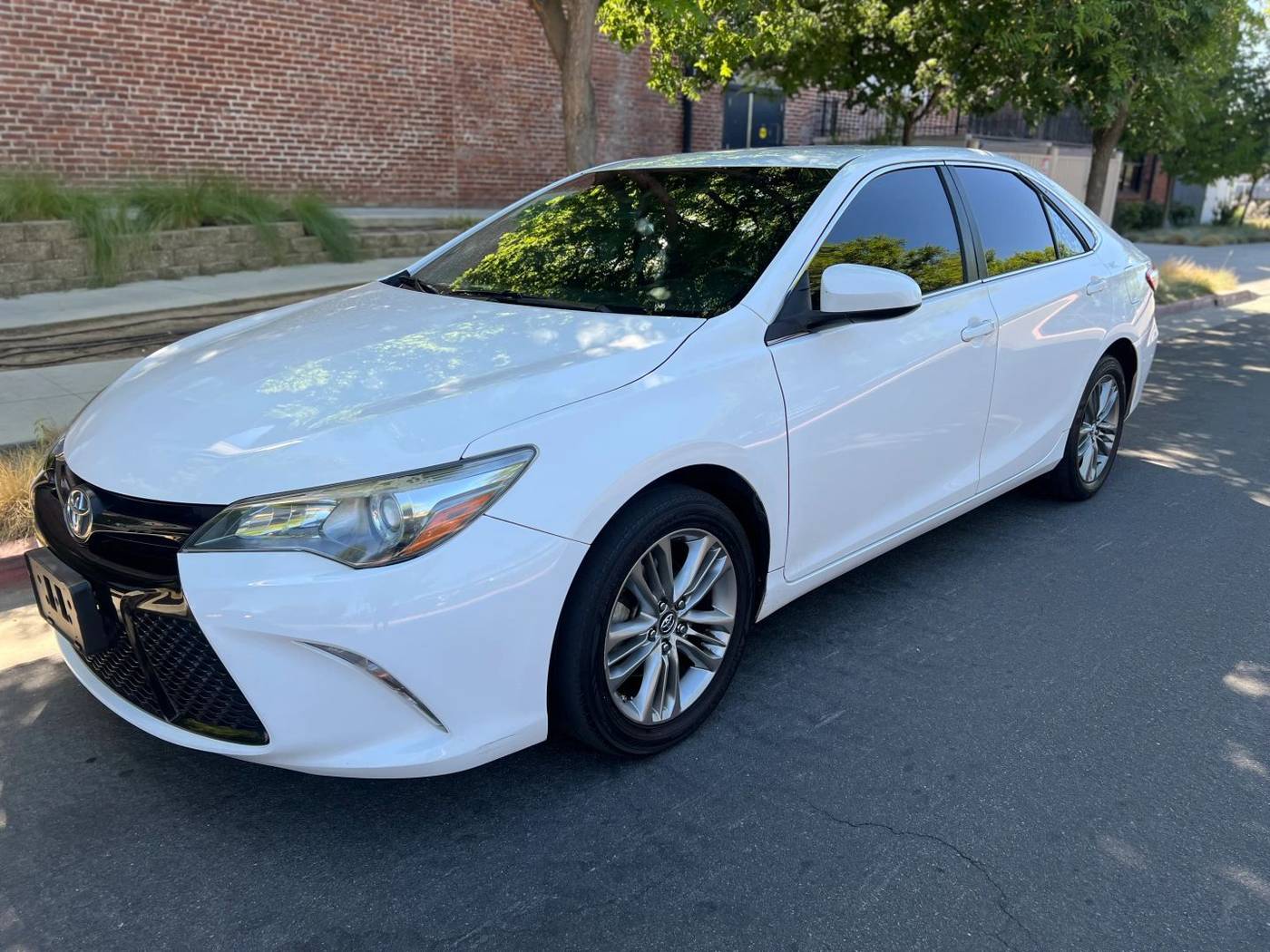 2017 Toyota Camry SE — Sedan — 133,888 mi — Fresno, CA