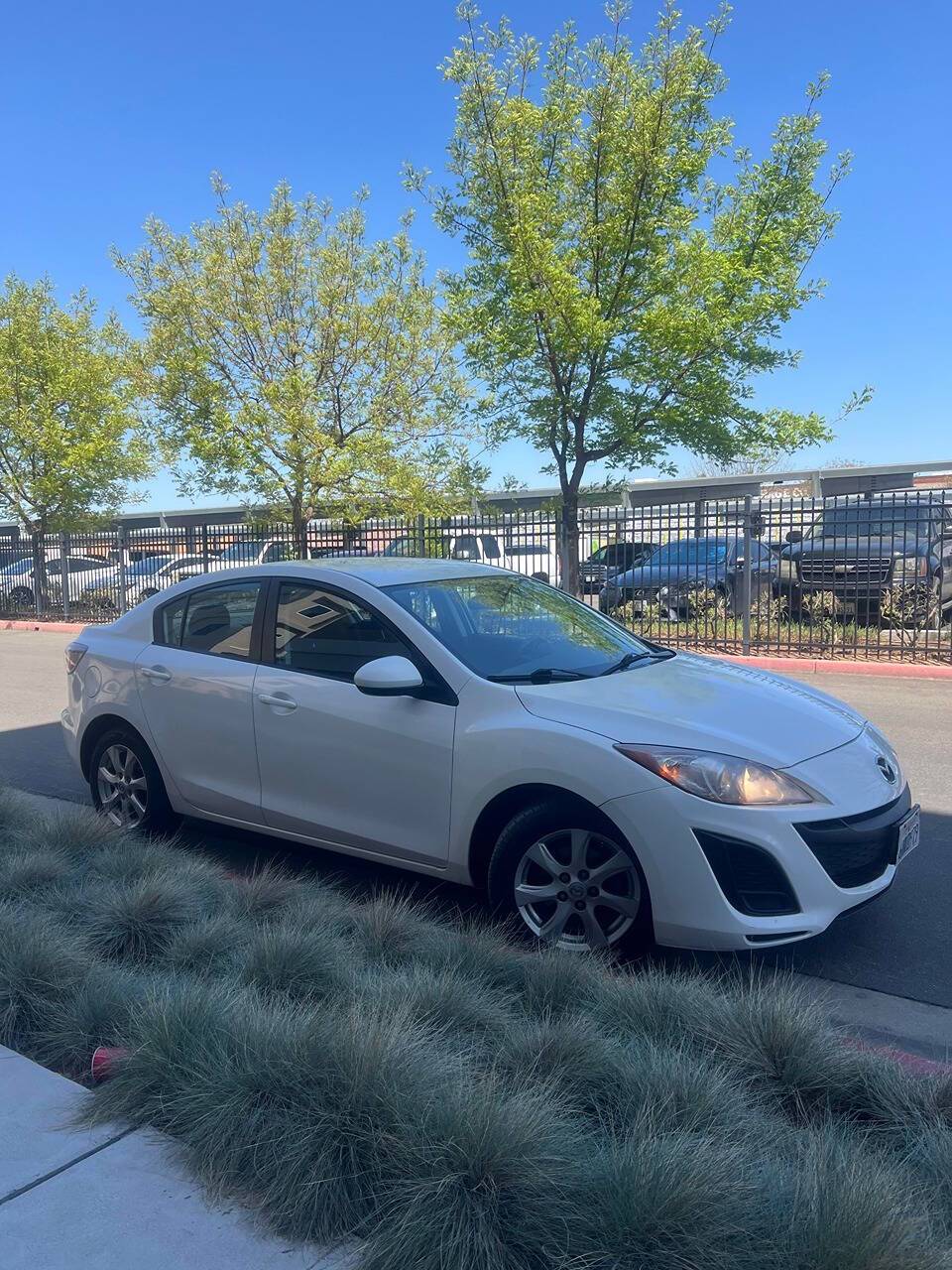 2011 Mazda Mazda3 i Touring — Sedan — 145,000 mi — Fresno, CA