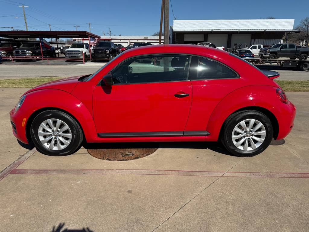 2017 Volkswagen Beetle 1.8T Fleet — Coupe — 120,241 mi — Cleburne, TX