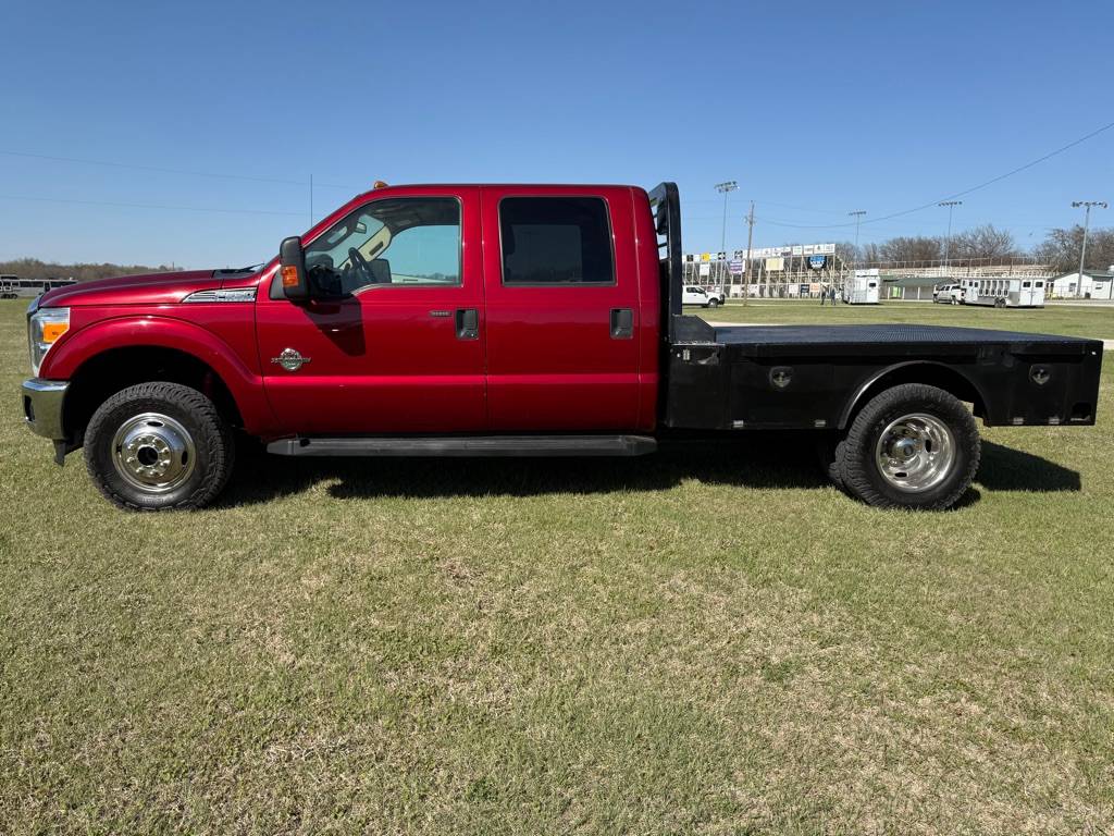 2015 Ford Super Duty F-350 Lariat — Pickup Truck — 152,333 mi — Cleburne, TX
