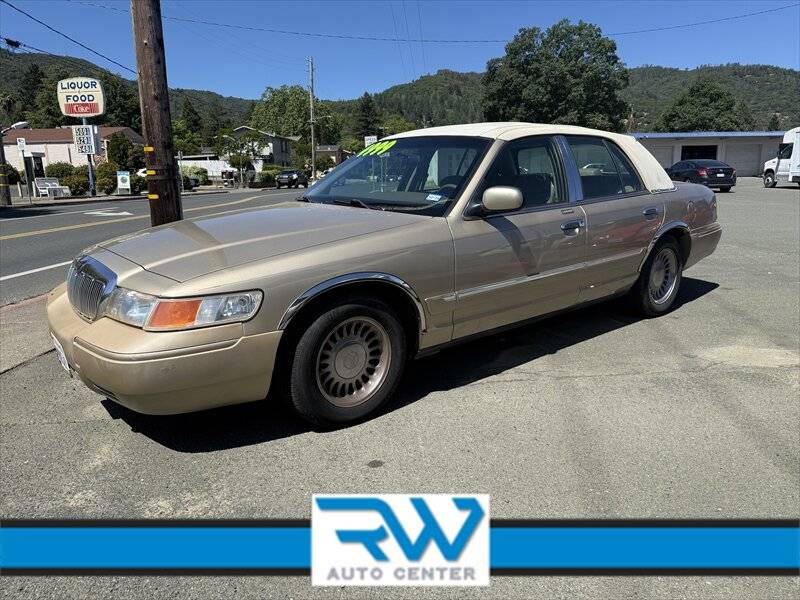 2000 Mercury Grand Marquis GS — Sedan — 118,596 mi — Ukiah, CA