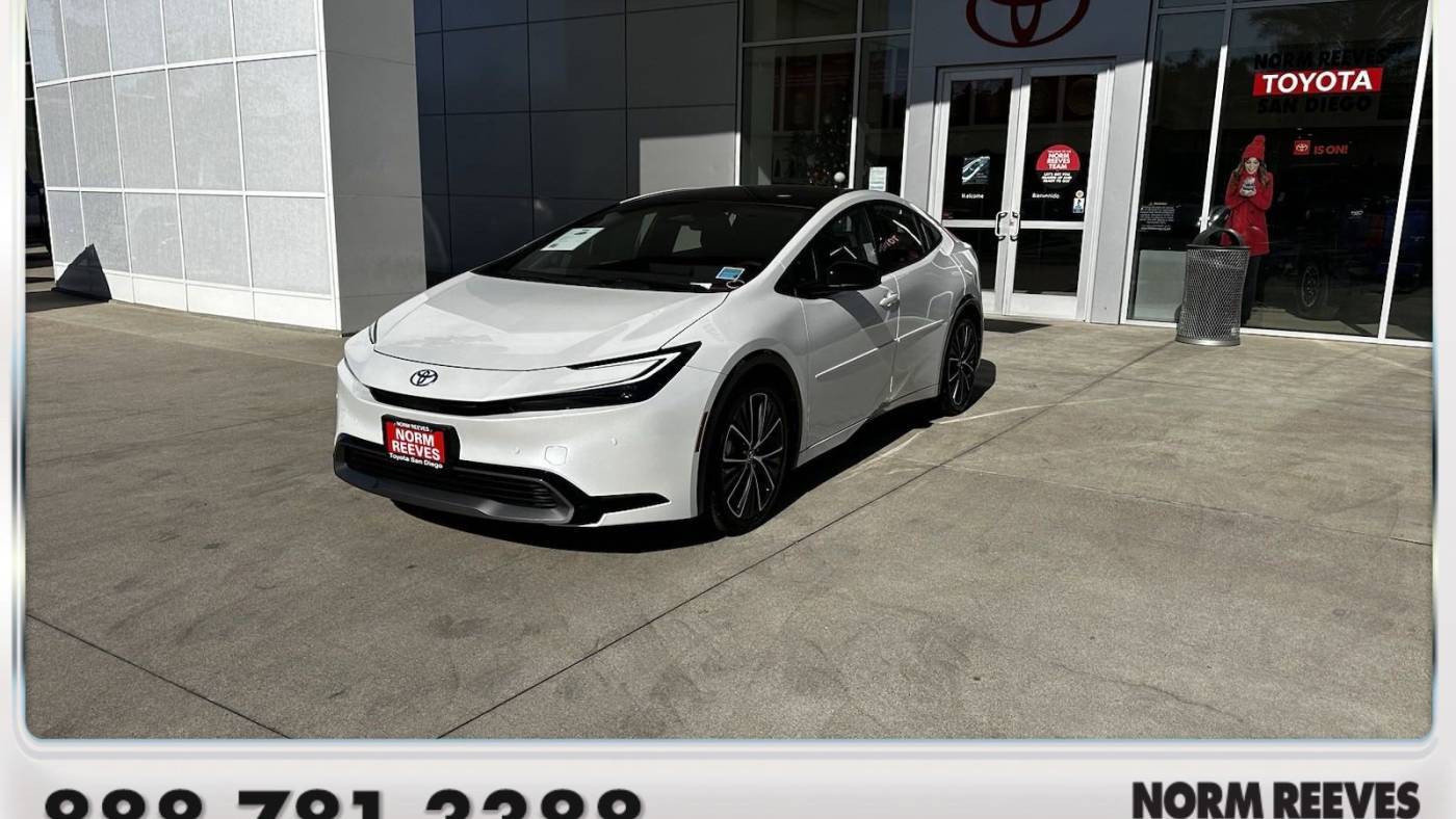 2024 Toyota Prius XLE — Hatchback — 6 mi — San Diego, CA