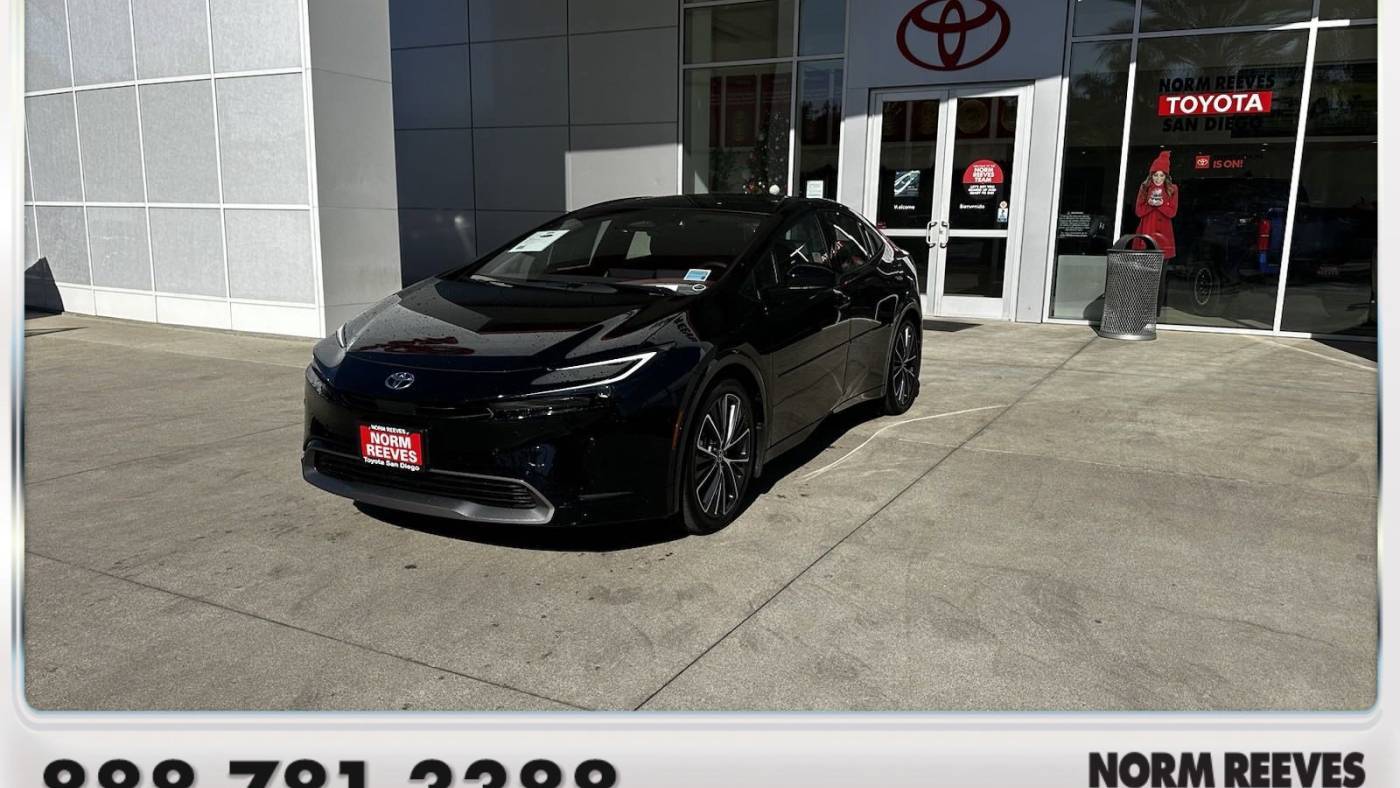 2024 Toyota Prius XLE — Hatchback — 6 mi — San Diego, CA