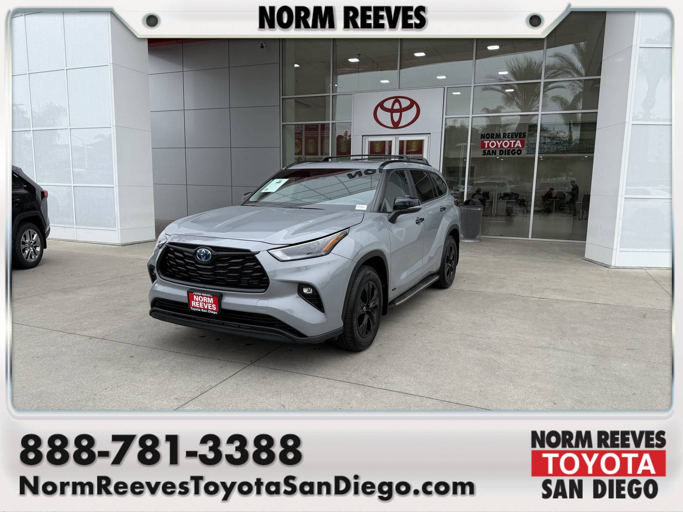 2024 Toyota Highlander Hybrid XLE — SUV — 8,369 mi — San Diego, CA