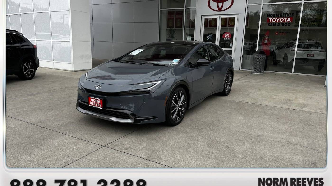 2024 Toyota Prius XLE — Hatchback — 26 mi — San Diego, CA