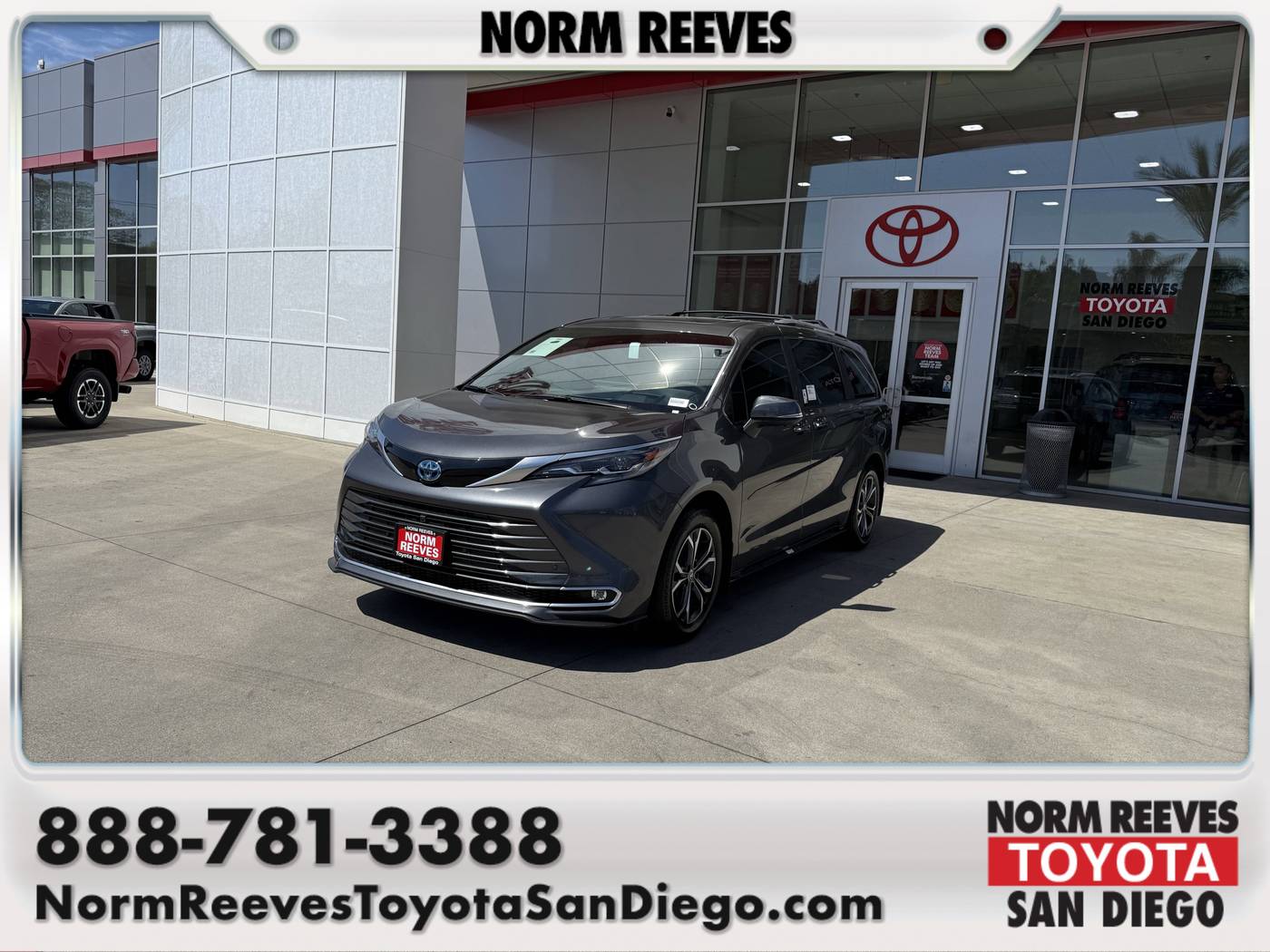 2025 Toyota Sienna Platinum — Minivan — 7 mi — San Diego, CA