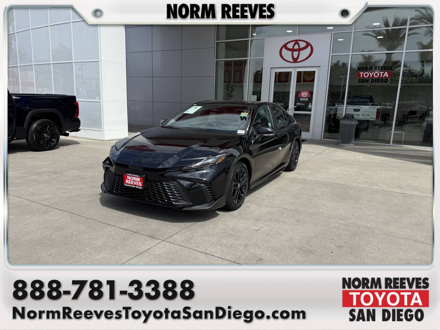 2025 Toyota Camry SE — Sedan — 15 mi — San Diego, CA