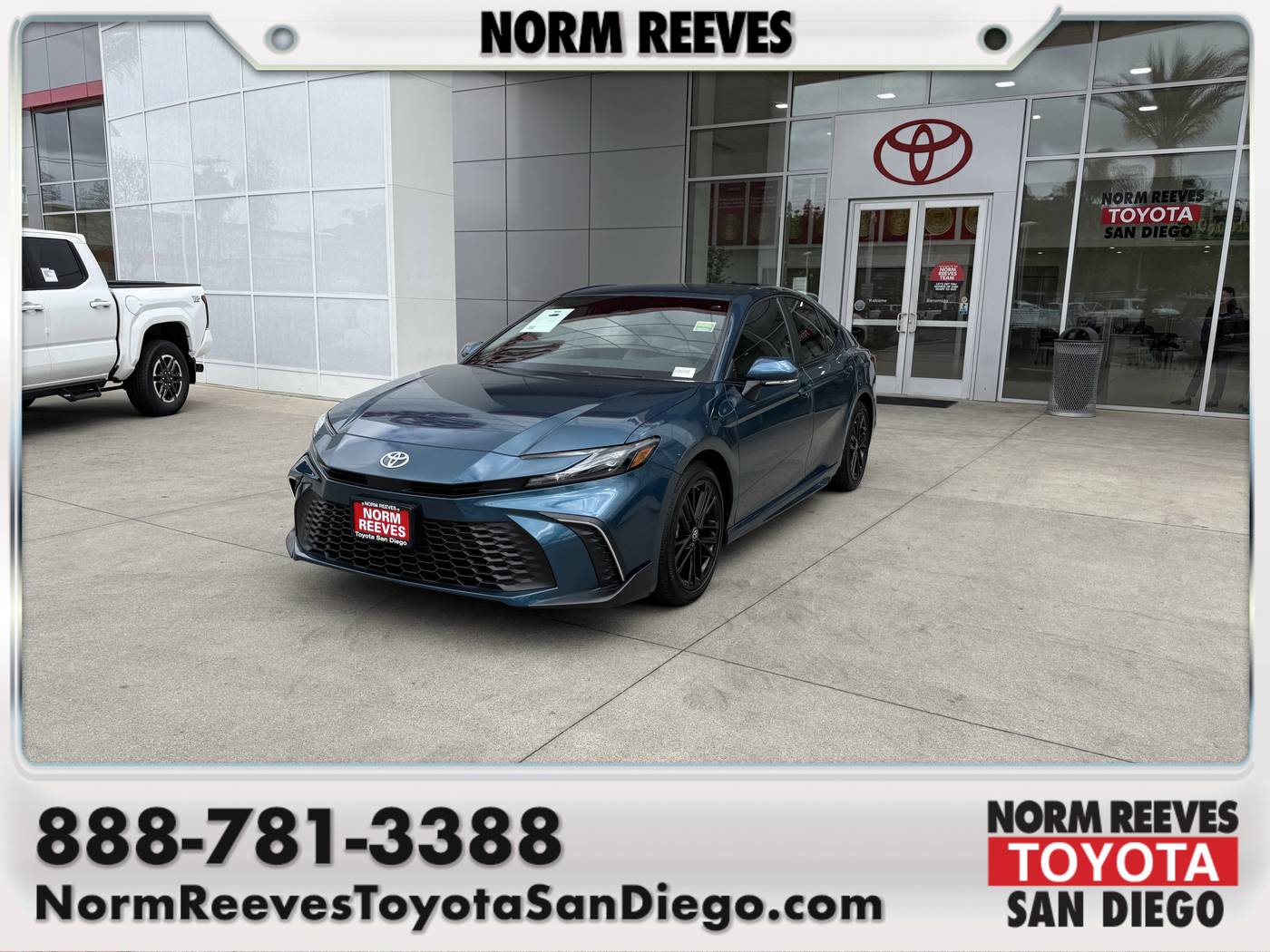 2025 Toyota Camry SE — Sedan — 50 mi — San Diego, CA