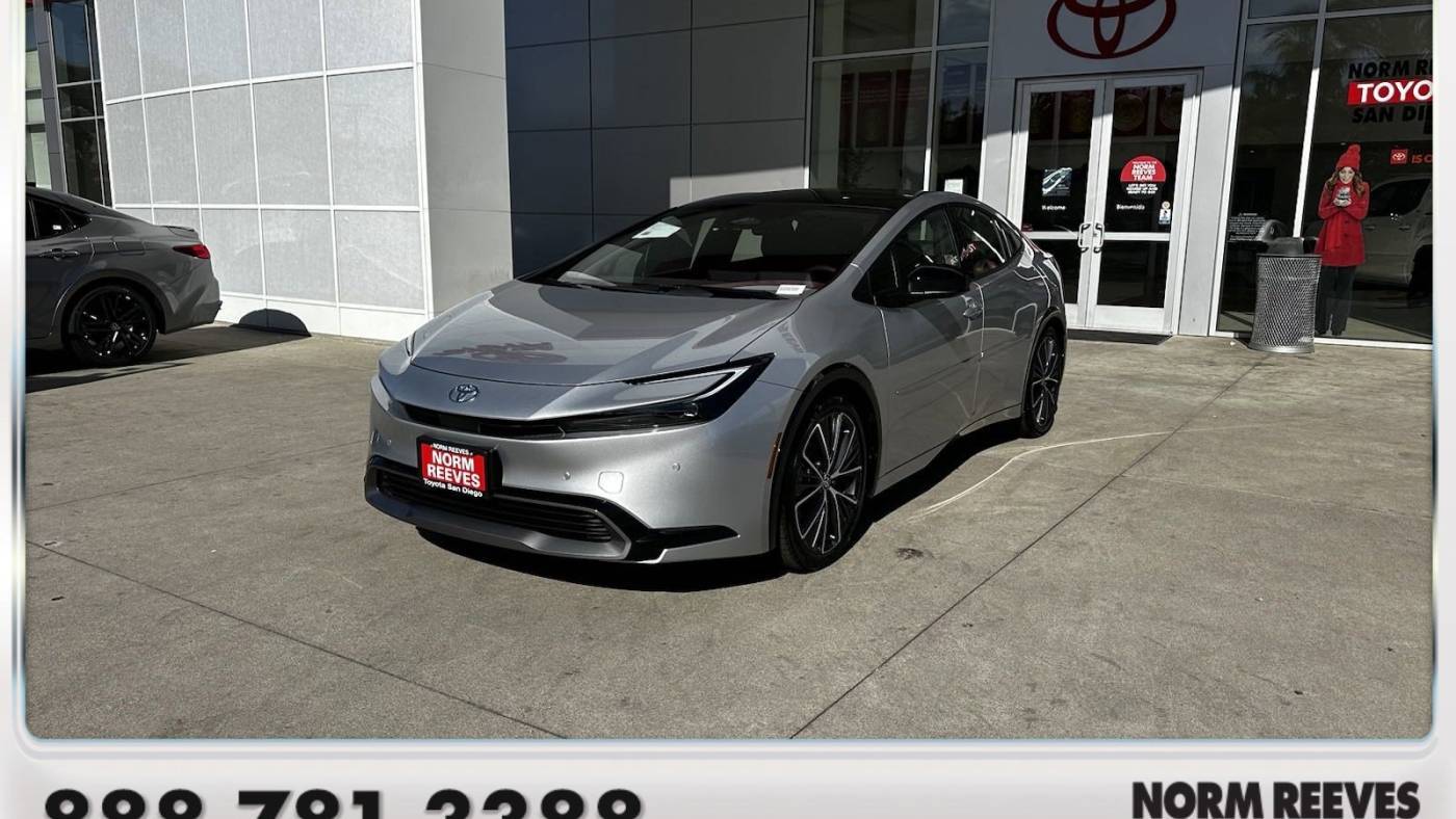 2024 Toyota Prius XLE — Hatchback — 6 mi — San Diego, CA