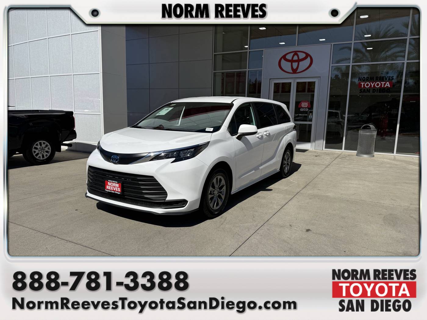 2025 Toyota Sienna LE — Minivan — 24,228 mi — San Diego, CA