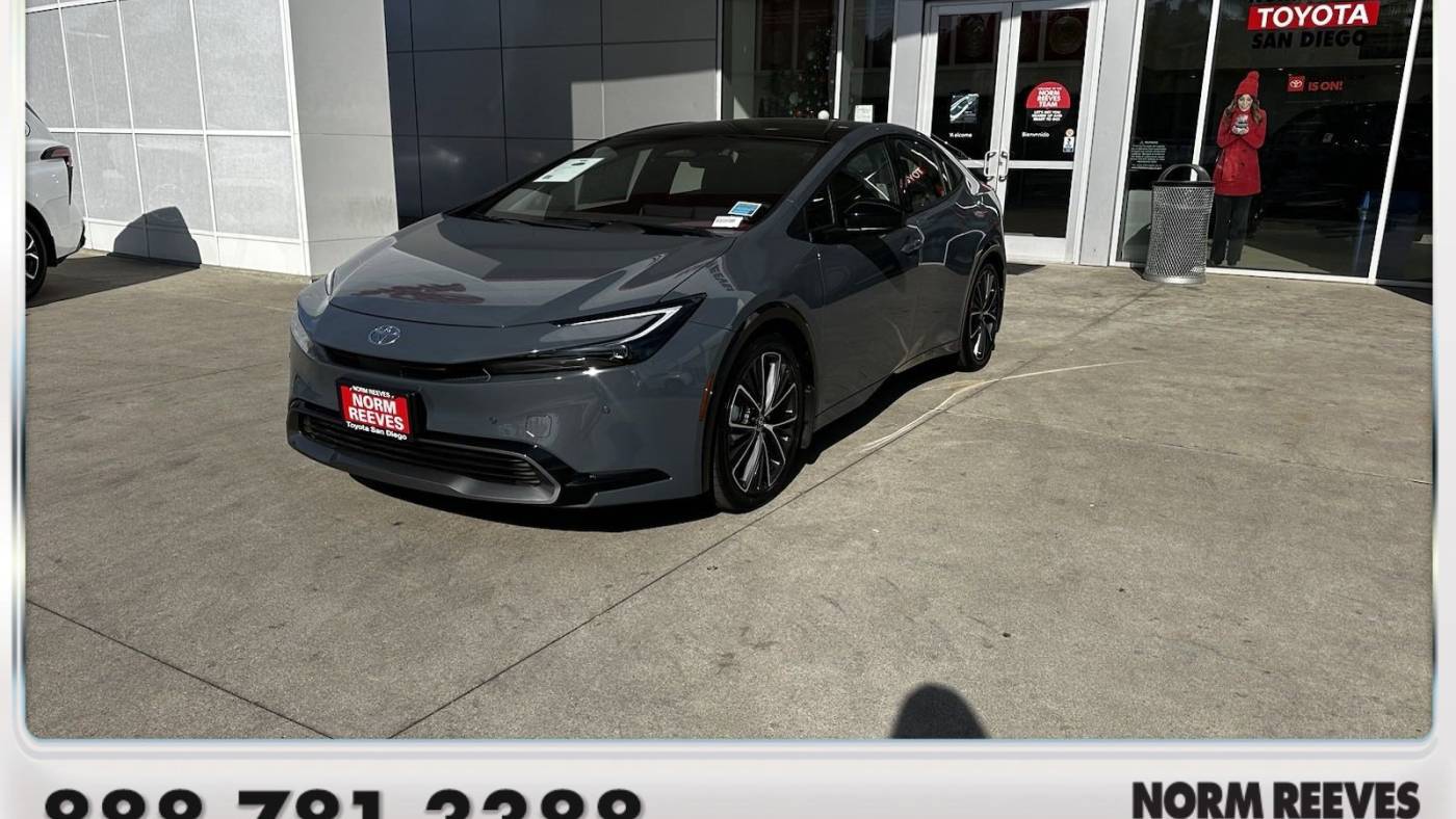 2024 Toyota Prius XLE — Hatchback — 9 mi — San Diego, CA
