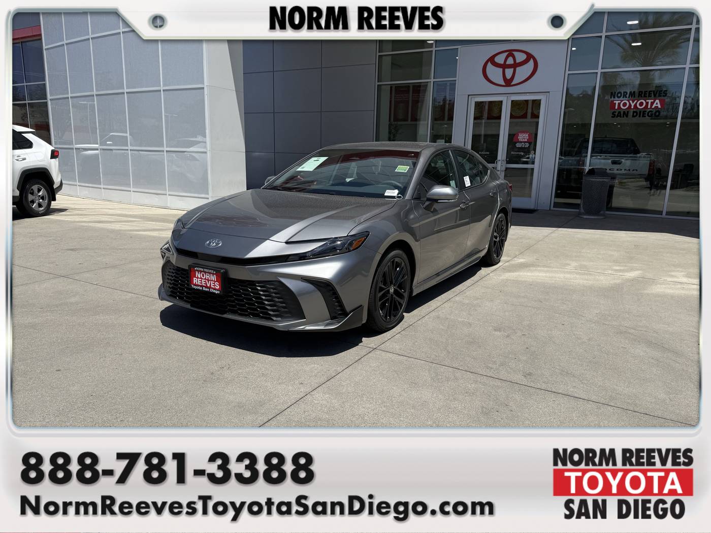 2025 Toyota Camry SE — Sedan — 15 mi — San Diego, CA