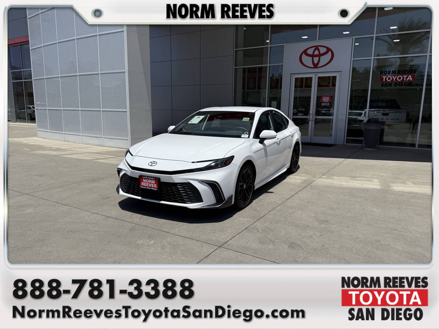 2025 Toyota Camry SE — Sedan — 13 mi — San Diego, CA