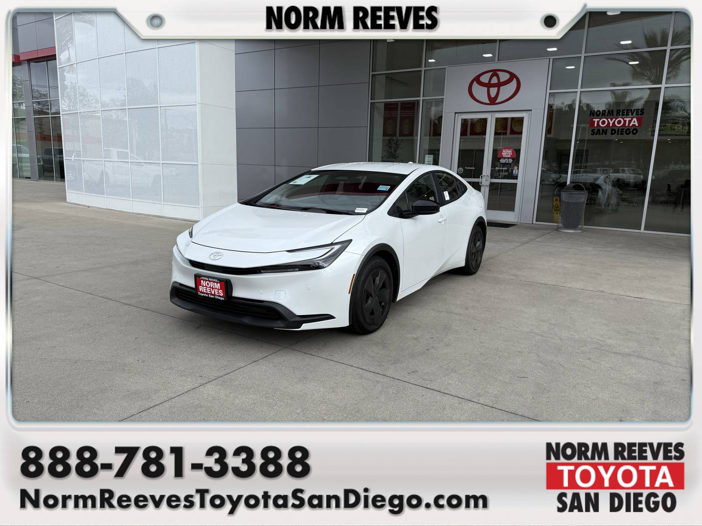 2025 Toyota Prius LE — Sedan — 17 mi — San Diego, CA