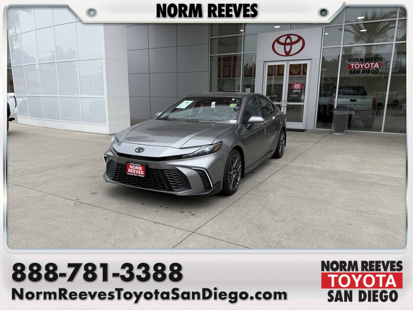 2025 Toyota Camry SE — Sedan — 5 mi — San Diego, CA