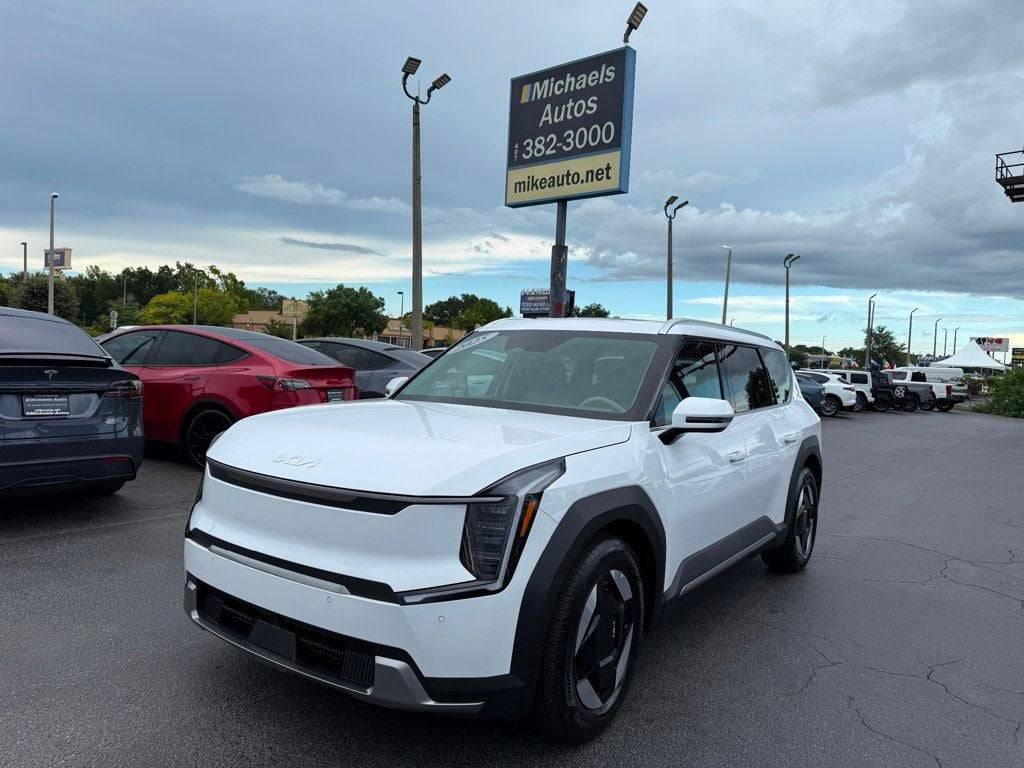 2025 Kia EV9 Wind — SUV — 2,828 mi — Orlando, FL