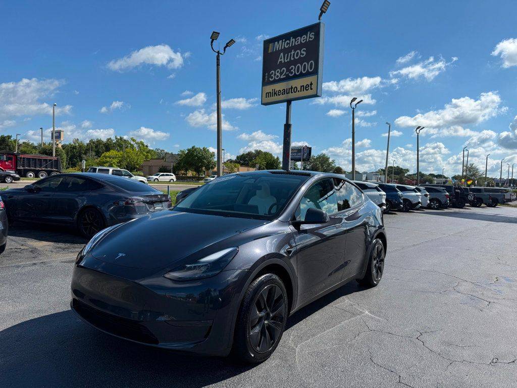 2024 Tesla Model Y Standard Range — SUV — 3,953 mi — Orlando, FL